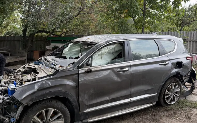 Hyundai Santa Fe 2020 года за 8 000 000 тг. в Алматы