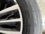 Комплект дисков с летней резиной Dunlop 235/65 R18 за 290 000 тг. в Алматы – фото 3