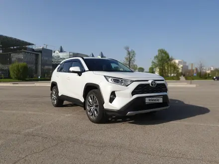 Toyota RAV4 2021 года за 16 700 000 тг. в Алматы – фото 7