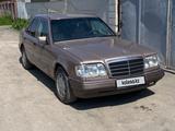 Mercedes-Benz E 220 1993 годаүшін1 900 000 тг. в Алматы