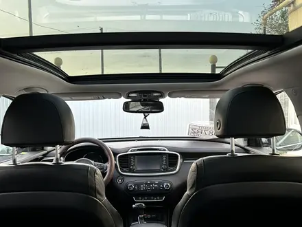 Kia Sorento 2017 года за 6 800 000 тг. в Атырау – фото 5