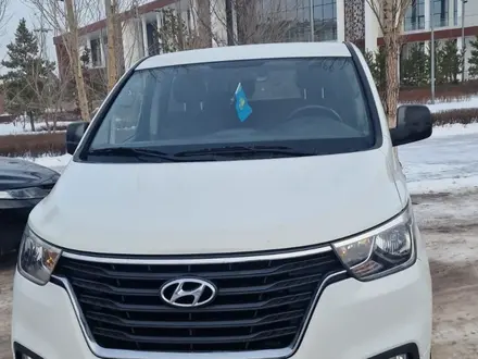 Hyundai Starex 2020 года за 15 800 000 тг. в Астана – фото 3