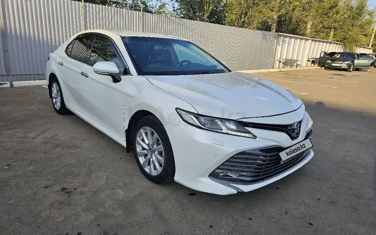 Toyota Camry 2018 годаүшін12 300 000 тг. в Уральск