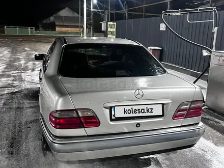 Mercedes-Benz E 320 1998 года за 2 999 999 тг. в Алматы – фото 5