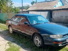 Toyota Camry, 1992