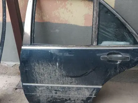 W140 двери задние за 20 000 тг. в Шымкент