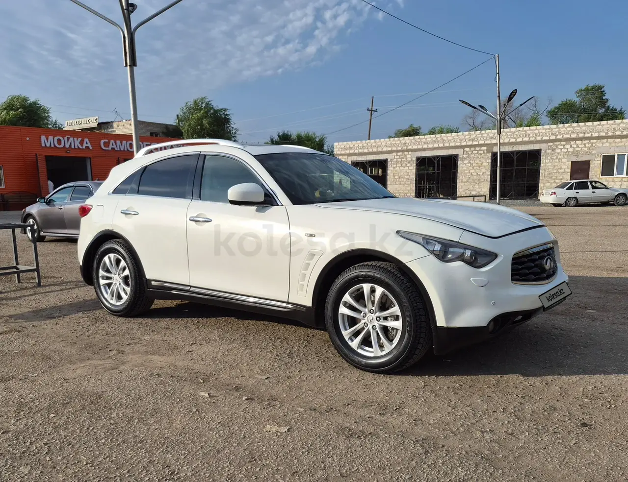 Infiniti FX37, 2011