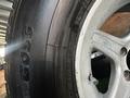 Комплект шин с дисками за 260 000 тг. в Алматы – фото 8