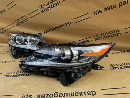 Фары передние б у в оригинале Рестайлинг 1 линзовая за 100 000 тг. в Шымкент – фото 2