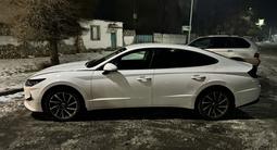 Hyundai Sonata 2023 годаfor13 200 000 тг. в Талдыкорган – фото 3