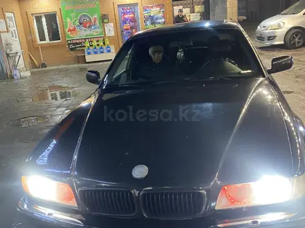 BMW 728 1997 года за 2 200 000 тг. в Тараз