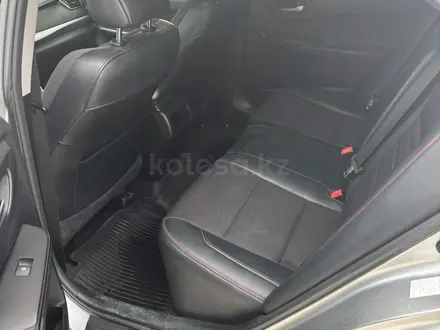 Toyota Camry 2017 года за 7 000 000 тг. в Жанаозен – фото 10