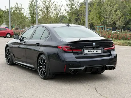 BMW 530 2022 года за 26 000 000 тг. в Алматы – фото 23