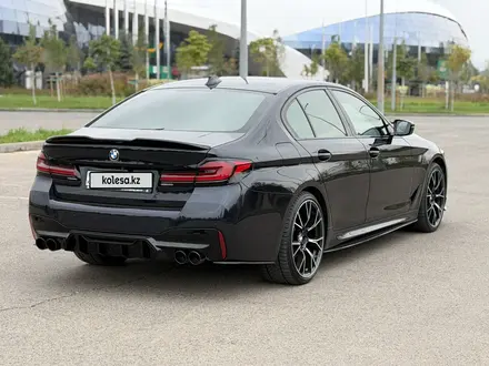 BMW 530 2022 года за 26 000 000 тг. в Алматы – фото 25