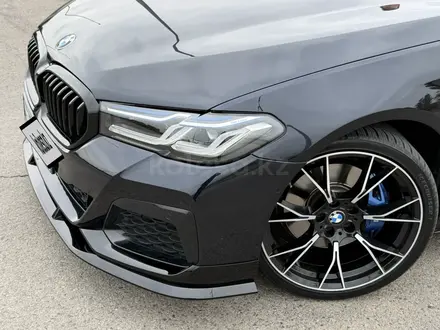 BMW 530 2022 года за 26 000 000 тг. в Алматы – фото 3