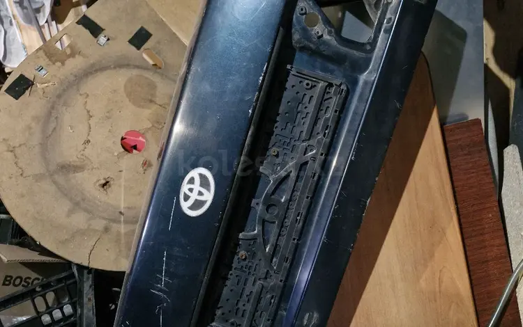 Крышка багажника Toyota за 350 тг. в Костанай