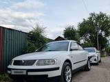 Volkswagen Passat 1998 годаfor3 500 000 тг. в Алматы