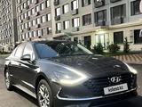 Hyundai Sonata 2022 годаүшін12 800 000 тг. в Алматы