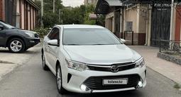 Toyota Camry 2015 года за 11 800 000 тг. в Шымкент – фото 2