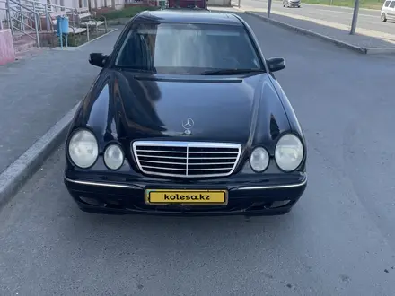 Mercedes-Benz E 320 2001 года за 3 000 000 тг. в Атырау