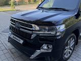 Toyota Land Cruiser 2017 года за 34 800 000 тг. в Усть-Каменогорск