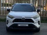 Toyota RAV4 2020 года за 12 800 000 тг. в Астана – фото 2