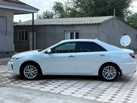 Toyota Camry 2015 года за 11 800 000 тг. в Тараз – фото 2