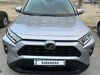 Toyota RAV4 2021 года за 17 500 000 тг. в Актау