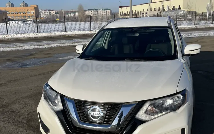 Nissan Rogue 2017 года за 6 900 000 тг. в Уральск