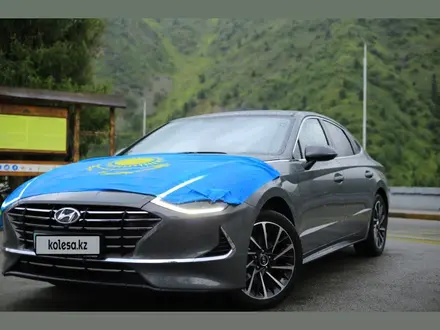 Hyundai Sonata 2022 года за 12 600 000 тг. в Алматы – фото 3