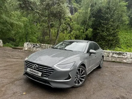 Hyundai Sonata 2022 года за 12 600 000 тг. в Алматы – фото 13