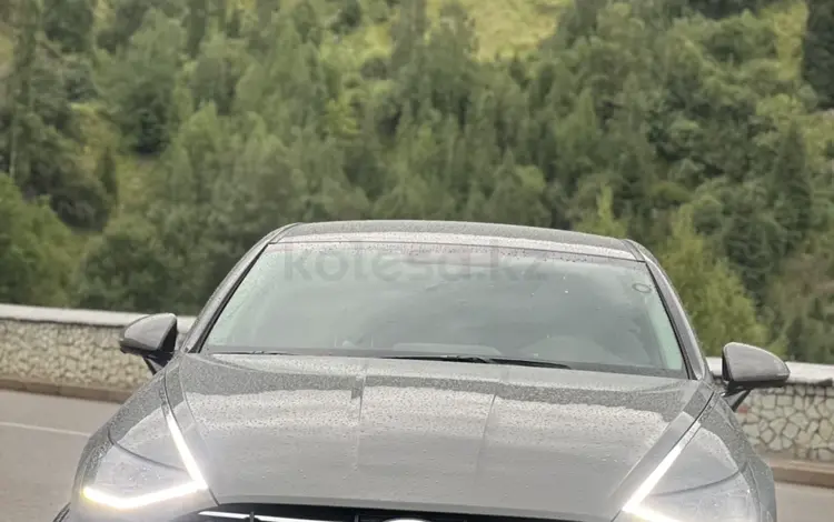 Hyundai Sonata 2022 годаүшін12 600 000 тг. в Алматы