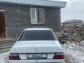 Mercedes-Benz E 200 1990 годаfor600 000 тг. в Астана