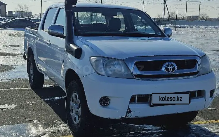 Toyota Hilux 2007 годаfor3 550 000 тг. в Уральск