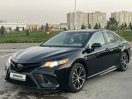 Toyota Camry 2020 года за 14 000 000 тг. в Шымкент – фото 3