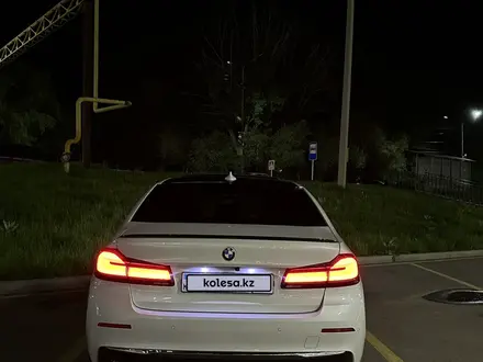 BMW 530 2023 года за 25 500 000 тг. в Алматы – фото 3