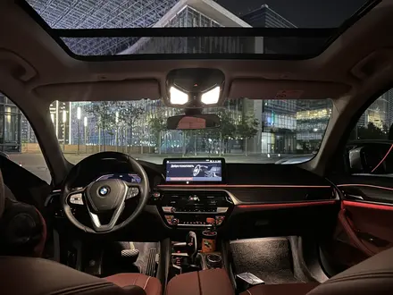 BMW 530 2023 года за 25 500 000 тг. в Алматы – фото 14