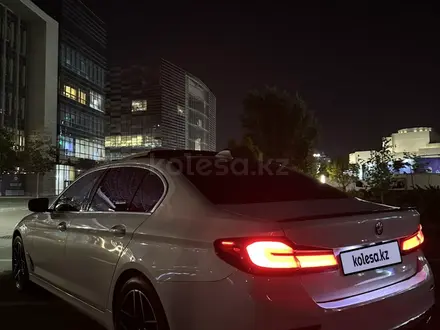 BMW 530 2023 года за 25 500 000 тг. в Алматы – фото 21