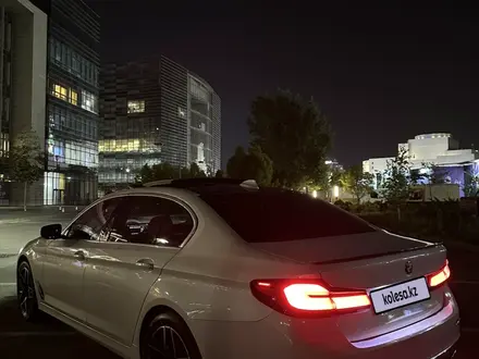 BMW 530 2023 года за 25 500 000 тг. в Алматы – фото 23