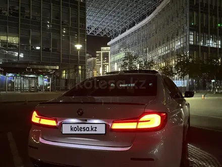 BMW 530 2023 года за 25 500 000 тг. в Алматы – фото 27