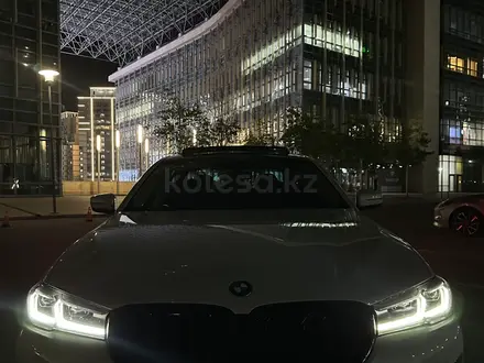 BMW 530 2023 года за 25 500 000 тг. в Алматы – фото 33