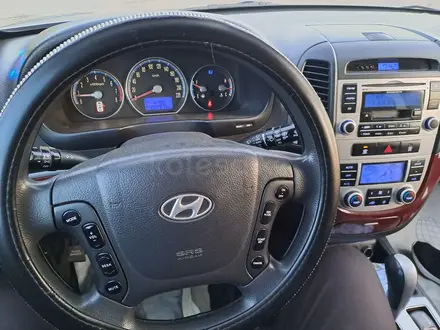Hyundai Santa Fe 2007 года за 6 300 000 тг. в Уральск – фото 2