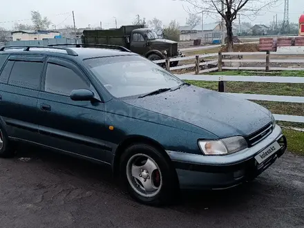 Toyota Caldina 1994 года за 1 500 000 тг. в Павлодар