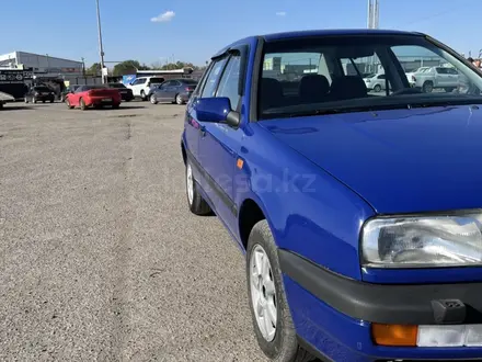 Volkswagen Vento 1994 года за 1 800 000 тг. в Караганда – фото 14