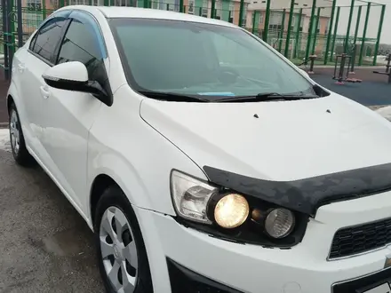 Chevrolet Aveo 2015 года за 2 300 000 тг. в Алматы – фото 2