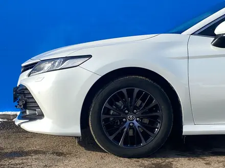 Toyota Camry 2019 года за 12 350 000 тг. в Алматы – фото 6