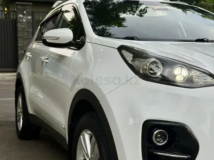 Kia Sportage 2017 года за 9 400 000 тг. в Алматы – фото 10