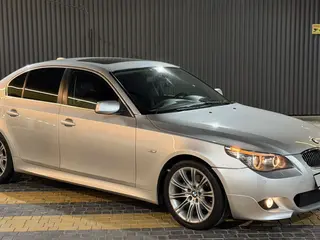 BMW 528
