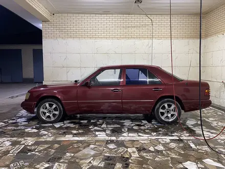 Mercedes-Benz E 230 1992 года за 1 300 000 тг. в Сарышаган – фото 14