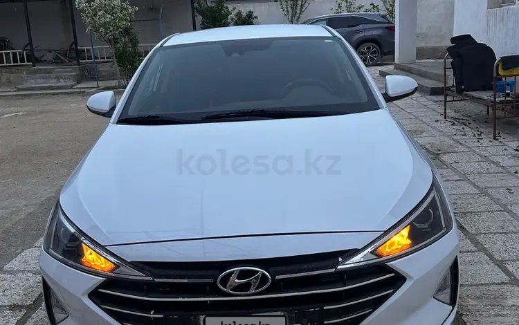 Hyundai Elantra 2019 года за 5 400 000 тг. в Актау